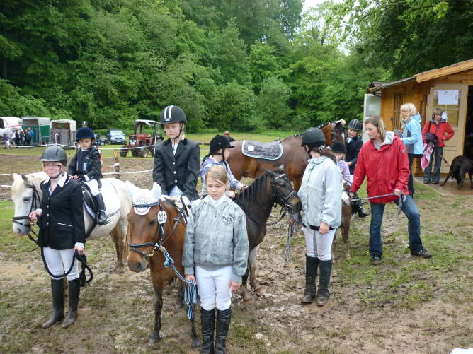F�hrz�gleklasse - leider im Regenschauer